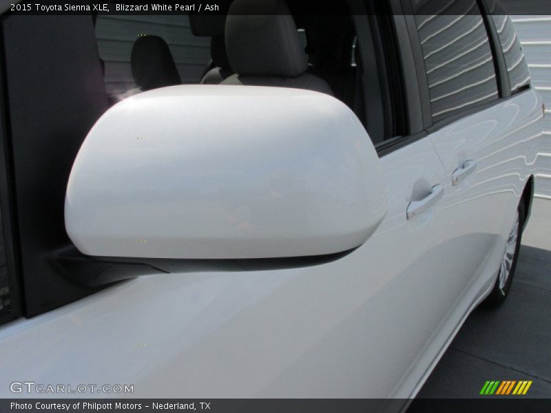 Blizzard White Pearl / Ash 2015 Toyota Sienna XLE