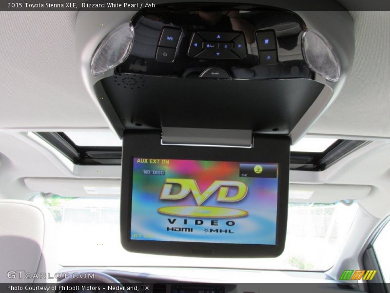 Blizzard White Pearl / Ash 2015 Toyota Sienna XLE
