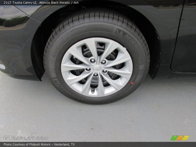 Attitude Black Metallic / Ash 2015 Toyota Camry LE