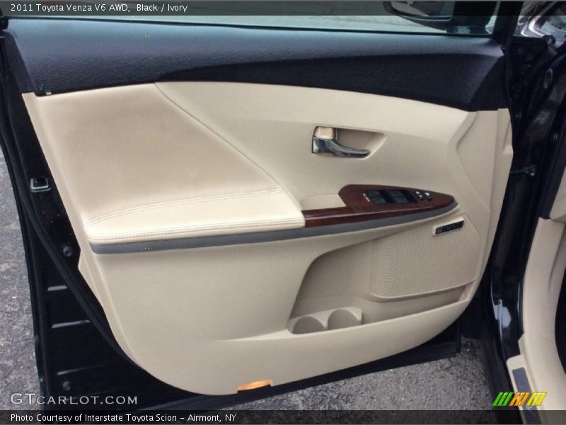 Black / Ivory 2011 Toyota Venza V6 AWD