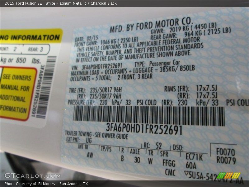 White Platinum Metallic / Charcoal Black 2015 Ford Fusion SE