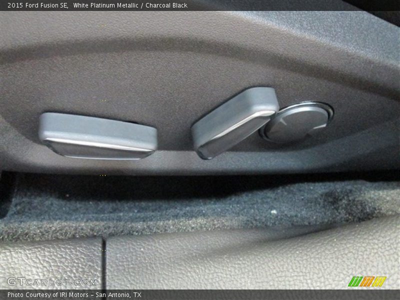 White Platinum Metallic / Charcoal Black 2015 Ford Fusion SE