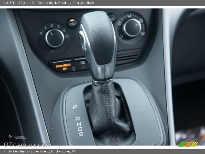 Tuxedo Black Metallic / Charcoal Black 2015 Ford Escape S