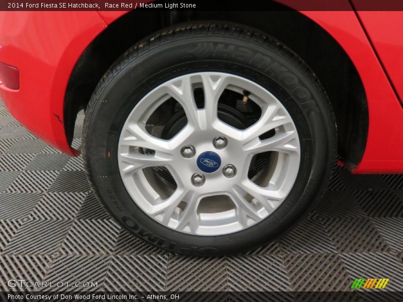 Race Red / Medium Light Stone 2014 Ford Fiesta SE Hatchback