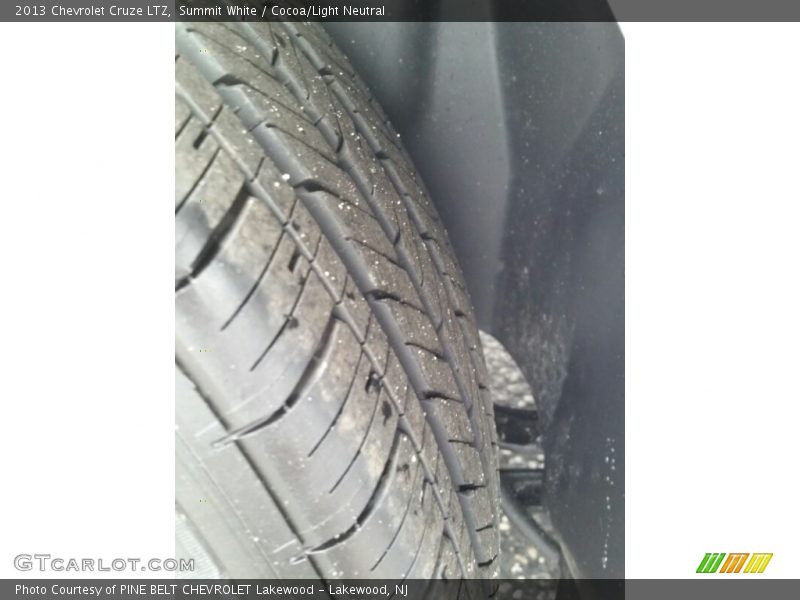 Summit White / Cocoa/Light Neutral 2013 Chevrolet Cruze LTZ