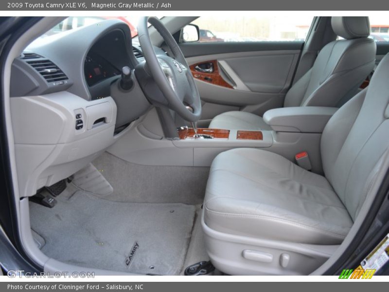 Magnetic Gray Metallic / Ash 2009 Toyota Camry XLE V6