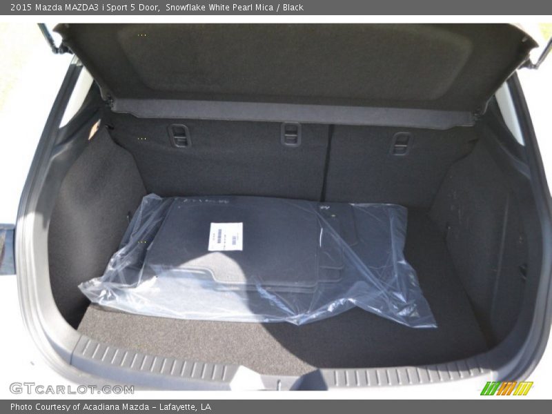 Snowflake White Pearl Mica / Black 2015 Mazda MAZDA3 i Sport 5 Door