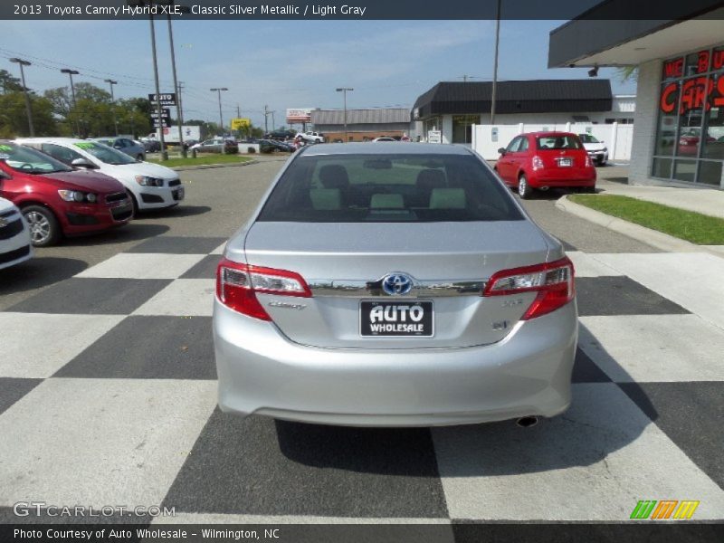Classic Silver Metallic / Light Gray 2013 Toyota Camry Hybrid XLE