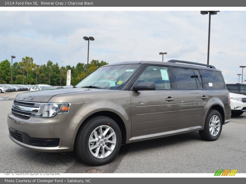 Front 3/4 View of 2014 Flex SE