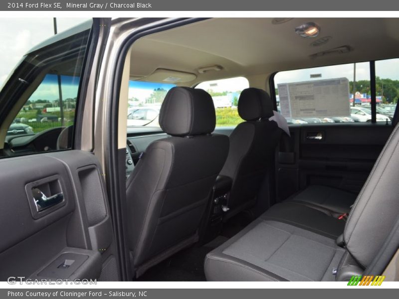 Mineral Gray / Charcoal Black 2014 Ford Flex SE