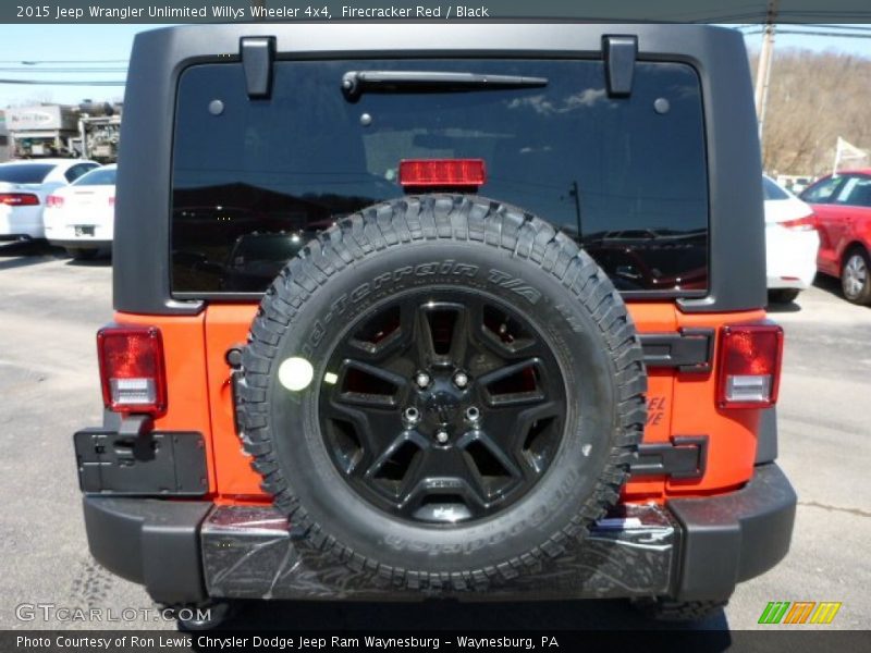 Firecracker Red / Black 2015 Jeep Wrangler Unlimited Willys Wheeler 4x4
