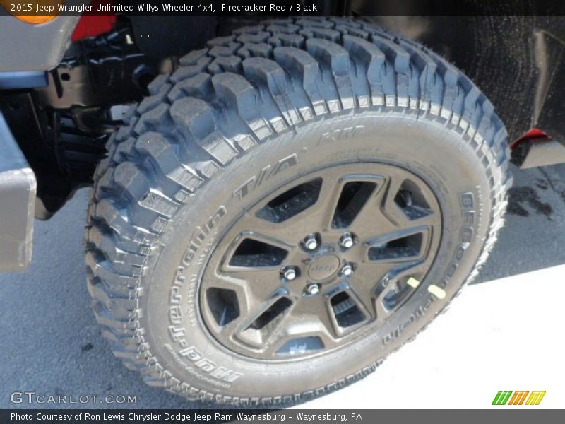 Firecracker Red / Black 2015 Jeep Wrangler Unlimited Willys Wheeler 4x4
