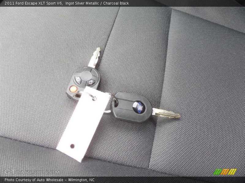 Ingot Silver Metallic / Charcoal Black 2011 Ford Escape XLT Sport V6