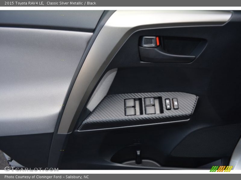 Classic Silver Metallic / Black 2015 Toyota RAV4 LE