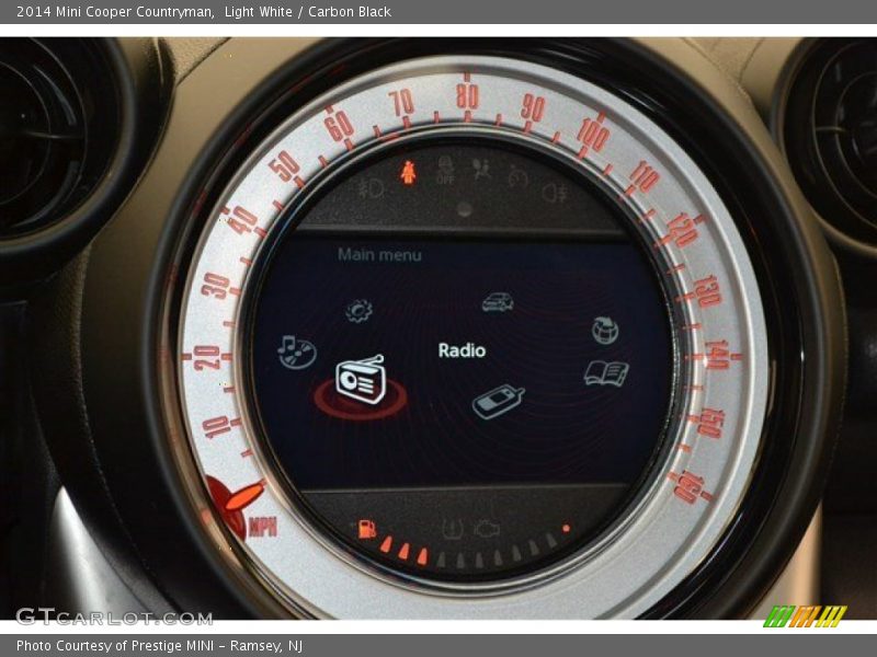 Light White / Carbon Black 2014 Mini Cooper Countryman