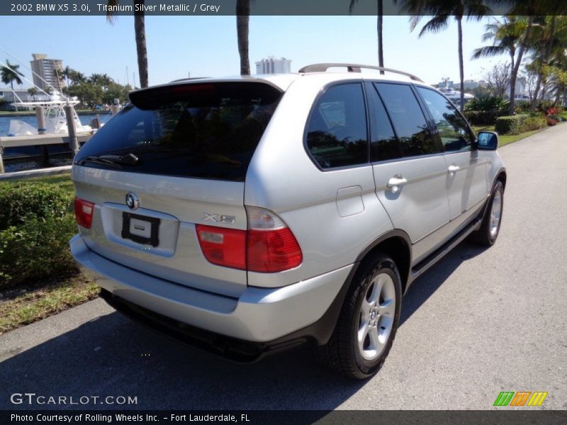 Titanium Silver Metallic / Grey 2002 BMW X5 3.0i