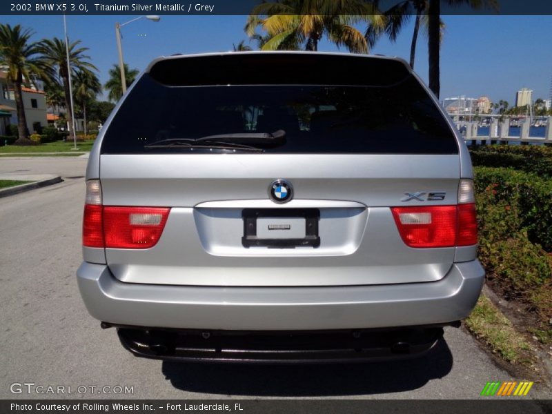 Titanium Silver Metallic / Grey 2002 BMW X5 3.0i