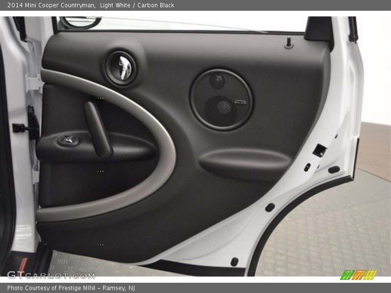 Light White / Carbon Black 2014 Mini Cooper Countryman