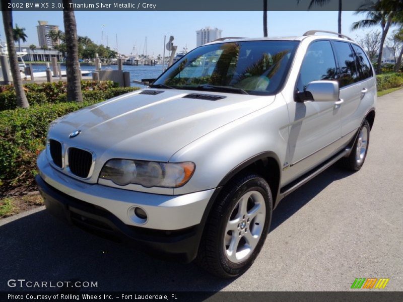 Titanium Silver Metallic / Grey 2002 BMW X5 3.0i