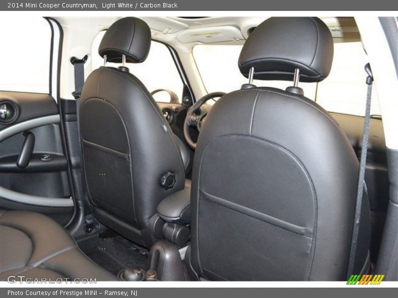 Light White / Carbon Black 2014 Mini Cooper Countryman