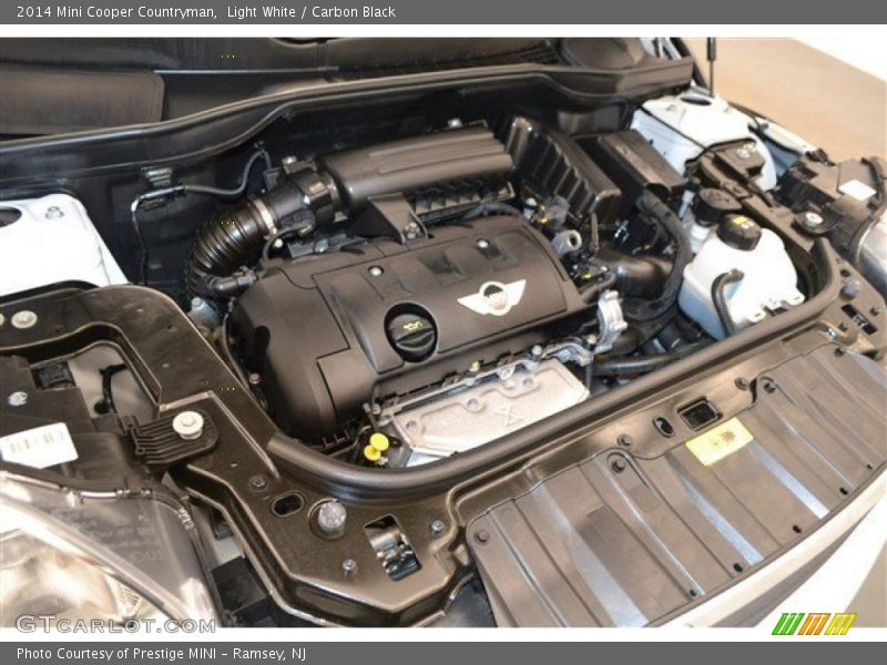Light White / Carbon Black 2014 Mini Cooper Countryman