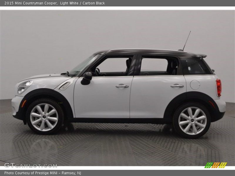 Light White / Carbon Black 2015 Mini Countryman Cooper