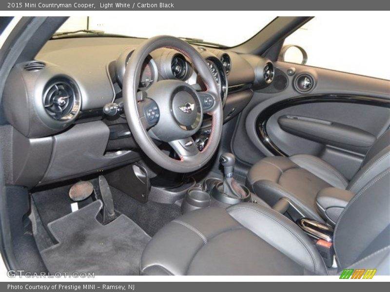 Light White / Carbon Black 2015 Mini Countryman Cooper
