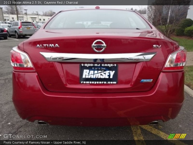 Cayenne Red / Charcoal 2013 Nissan Altima 2.5 SV