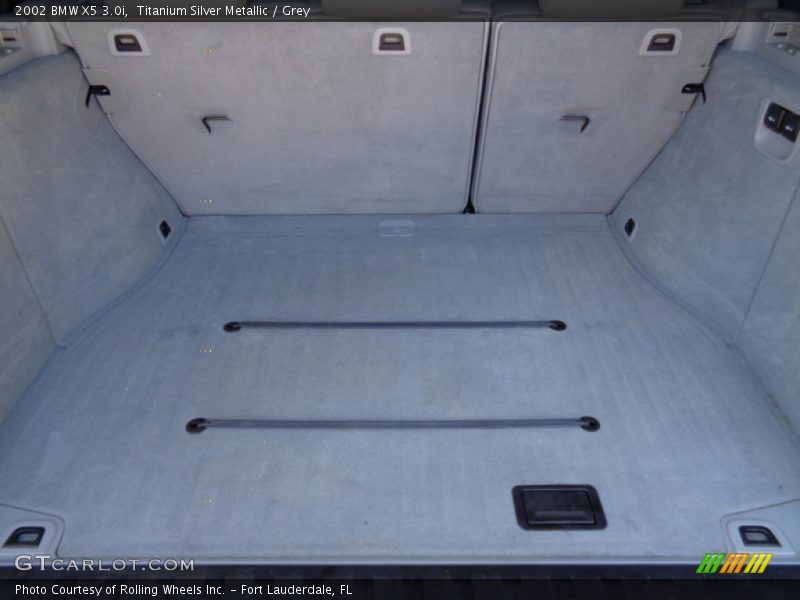 Titanium Silver Metallic / Grey 2002 BMW X5 3.0i