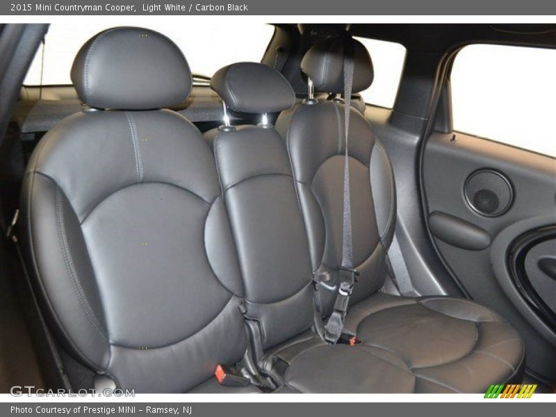 Light White / Carbon Black 2015 Mini Countryman Cooper