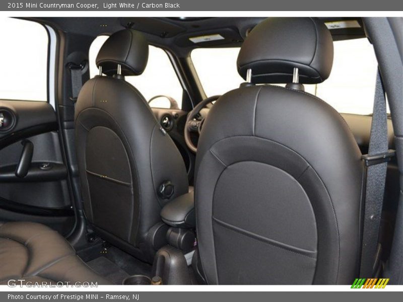 Light White / Carbon Black 2015 Mini Countryman Cooper