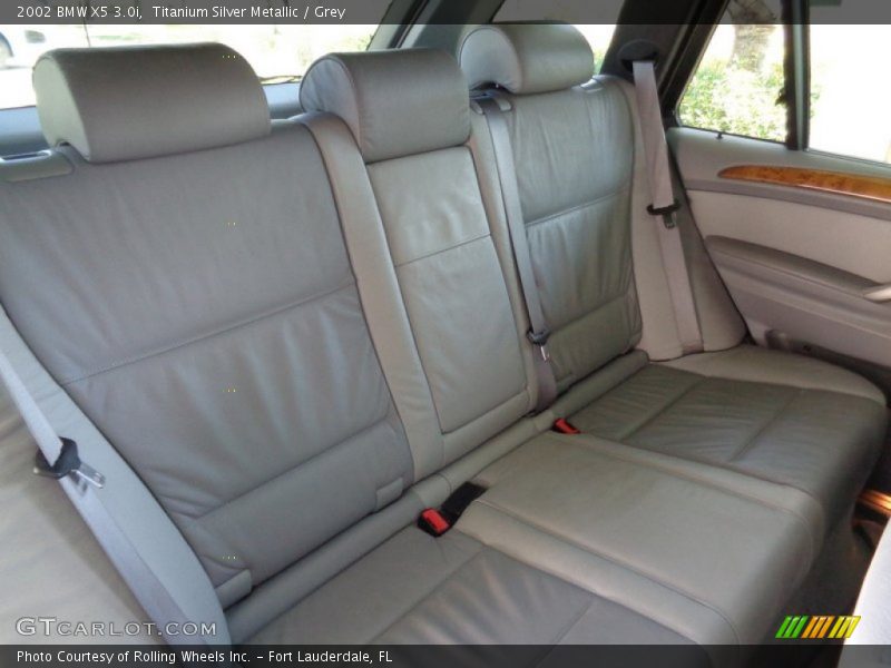 Titanium Silver Metallic / Grey 2002 BMW X5 3.0i