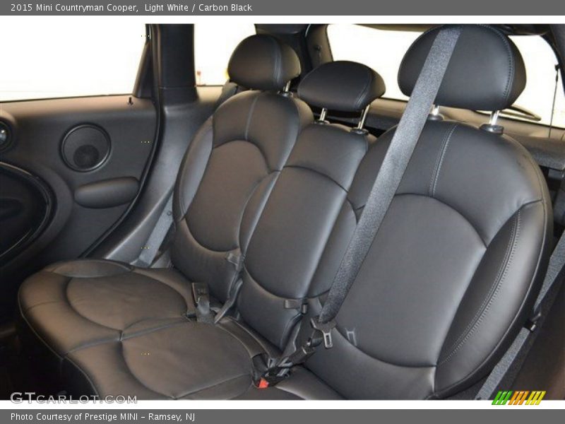 Light White / Carbon Black 2015 Mini Countryman Cooper