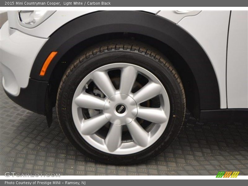 Light White / Carbon Black 2015 Mini Countryman Cooper