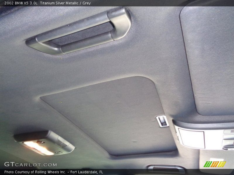 Titanium Silver Metallic / Grey 2002 BMW X5 3.0i