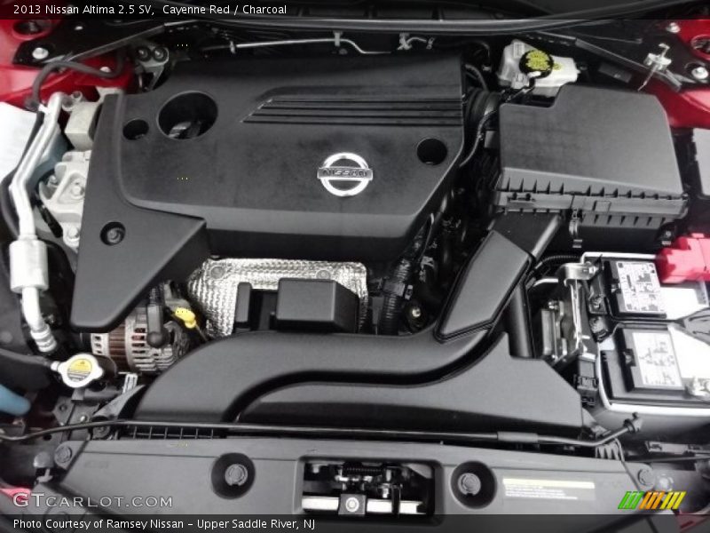 Cayenne Red / Charcoal 2013 Nissan Altima 2.5 SV