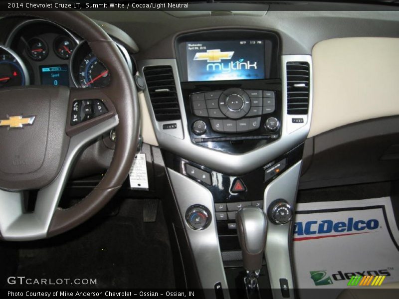 Summit White / Cocoa/Light Neutral 2014 Chevrolet Cruze LT