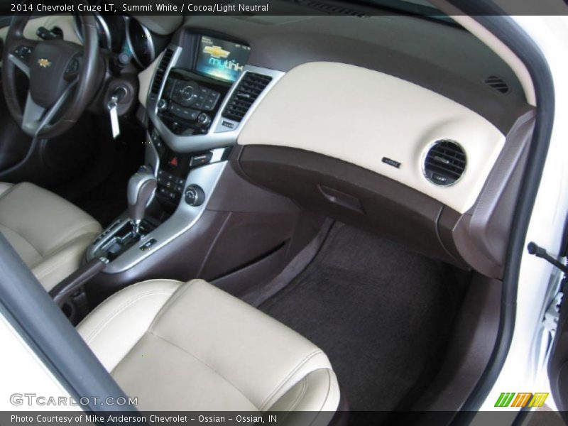 Summit White / Cocoa/Light Neutral 2014 Chevrolet Cruze LT