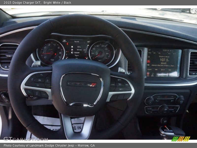 Bright White / Black 2015 Dodge Charger SXT