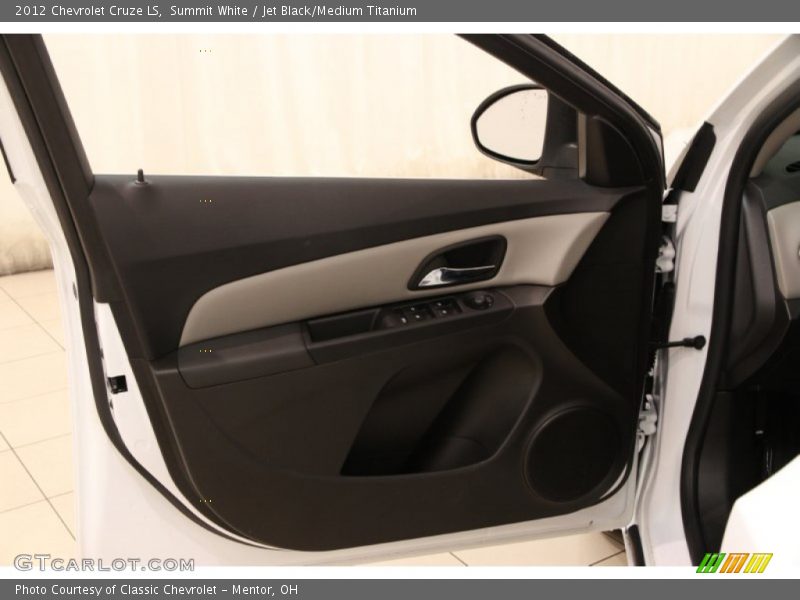 Summit White / Jet Black/Medium Titanium 2012 Chevrolet Cruze LS