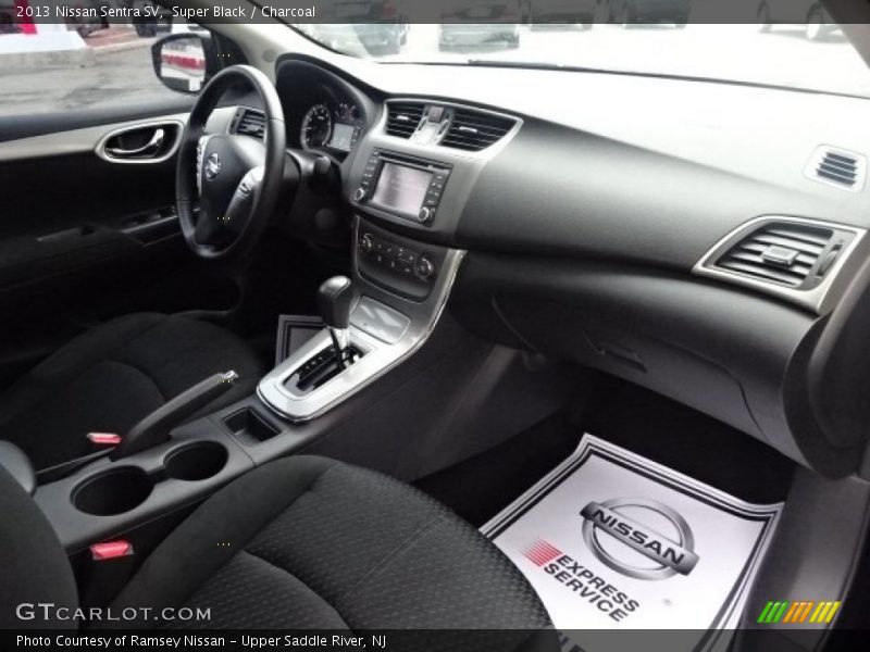 Super Black / Charcoal 2013 Nissan Sentra SV