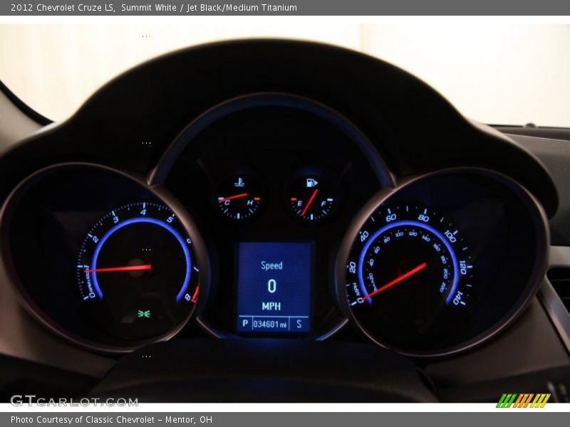 Summit White / Jet Black/Medium Titanium 2012 Chevrolet Cruze LS