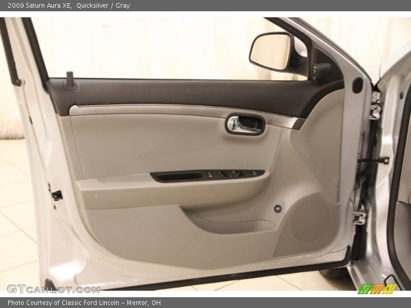 Quicksilver / Gray 2009 Saturn Aura XE