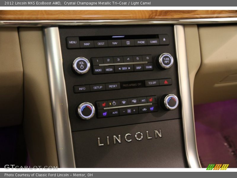 Controls of 2012 MKS EcoBoost AWD