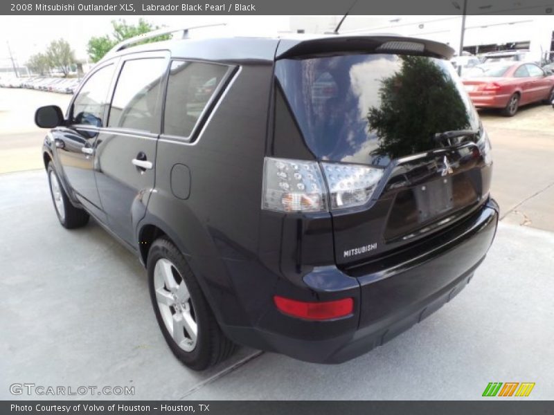 Labrador Black Pearl / Black 2008 Mitsubishi Outlander XLS