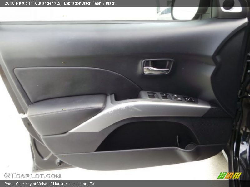 Labrador Black Pearl / Black 2008 Mitsubishi Outlander XLS