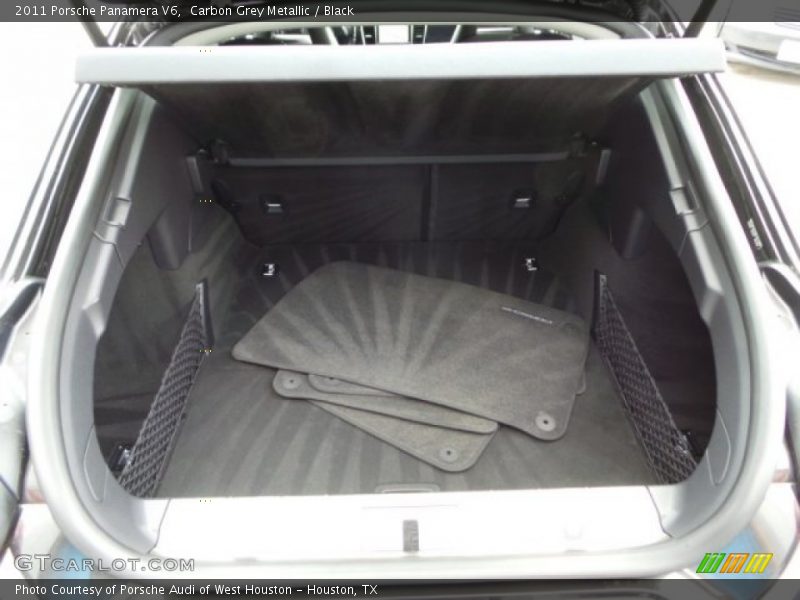  2011 Panamera V6 Trunk