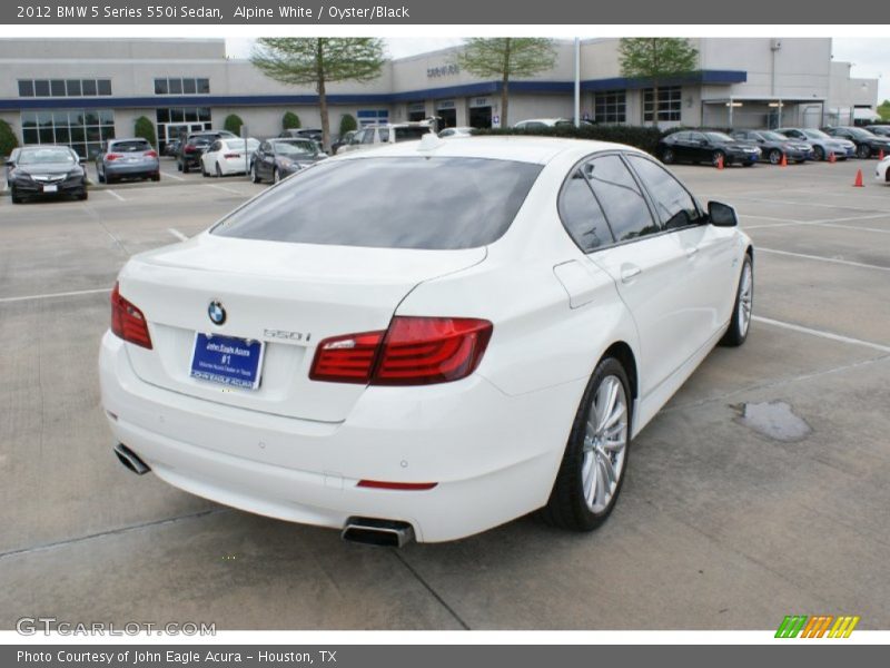 Alpine White / Oyster/Black 2012 BMW 5 Series 550i Sedan