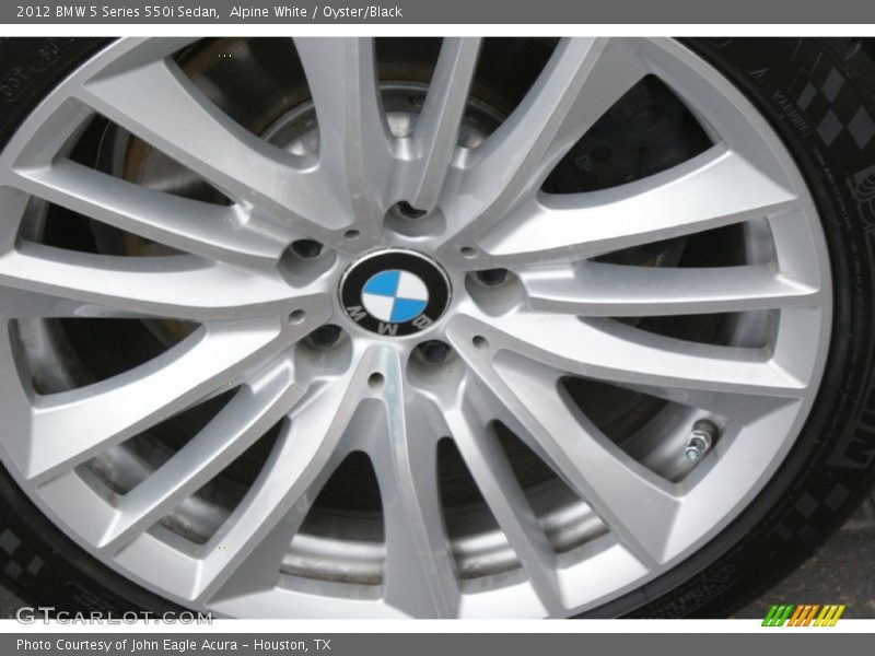 Alpine White / Oyster/Black 2012 BMW 5 Series 550i Sedan