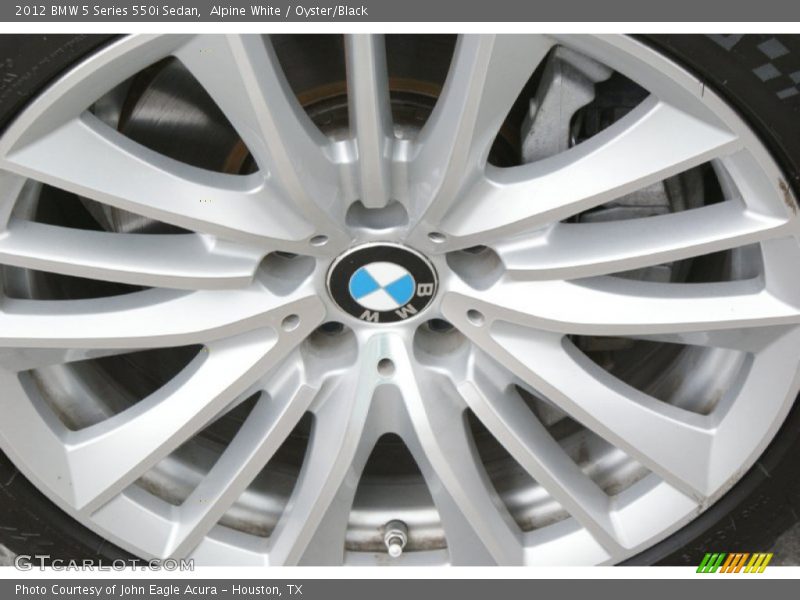 Alpine White / Oyster/Black 2012 BMW 5 Series 550i Sedan